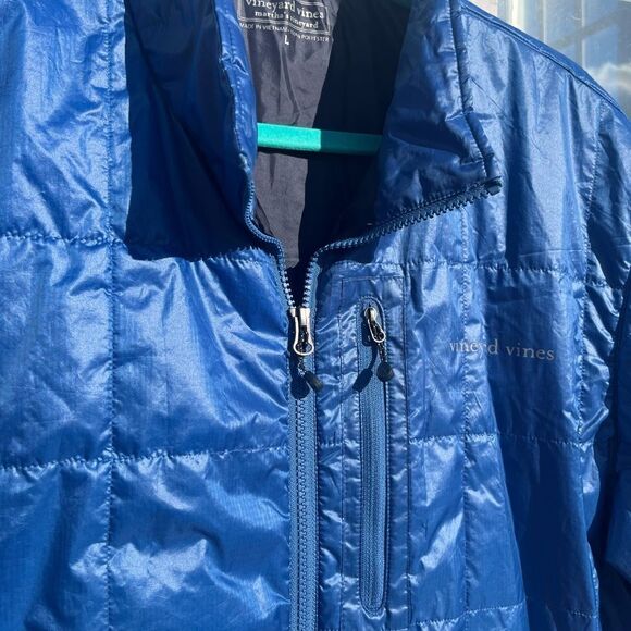 Vineyard Vines Lightweight Quilted Puffer Coat - Picture 3 of 9